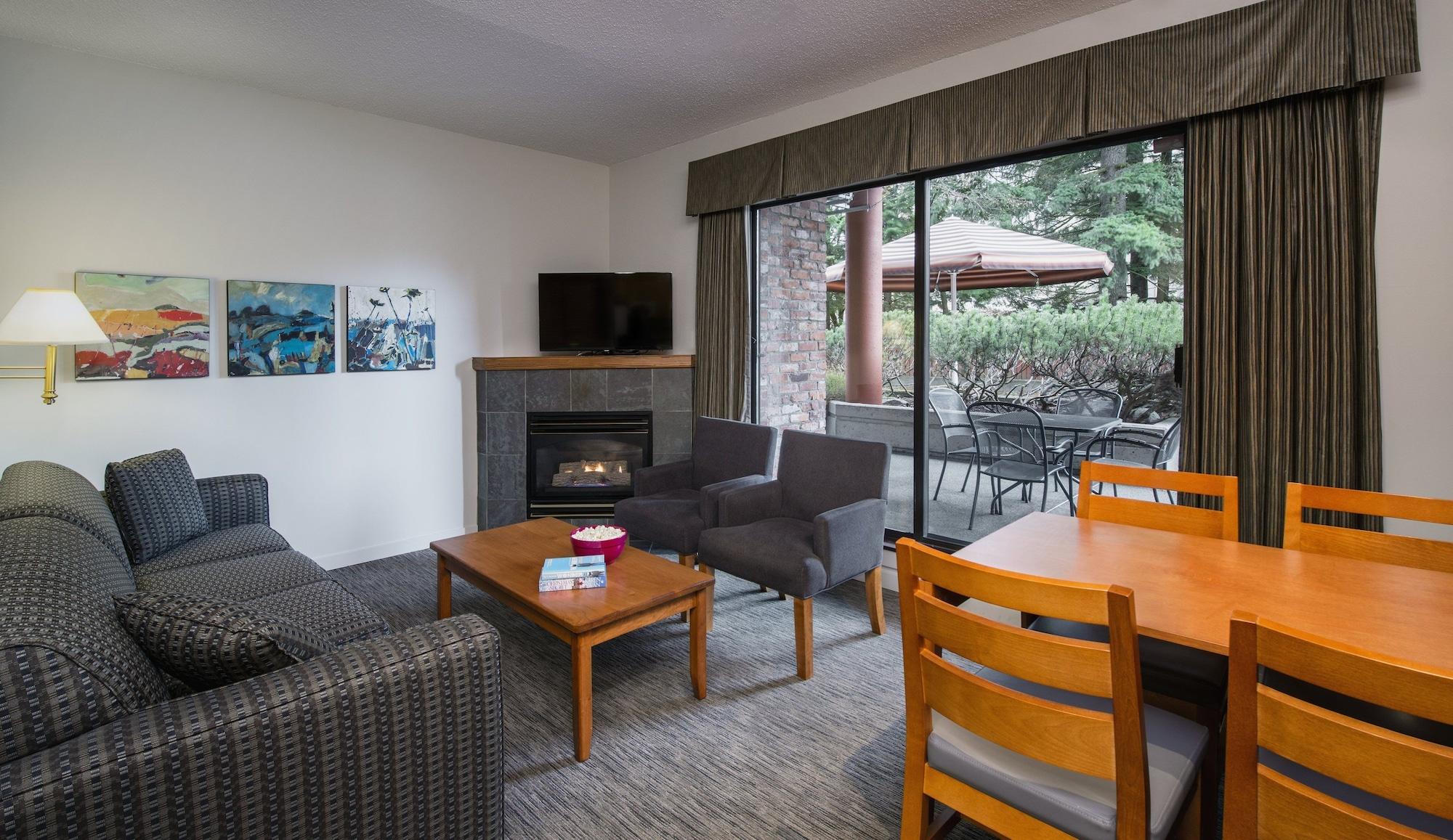 Whistler Village Inn & Suites Eksteriør bilde