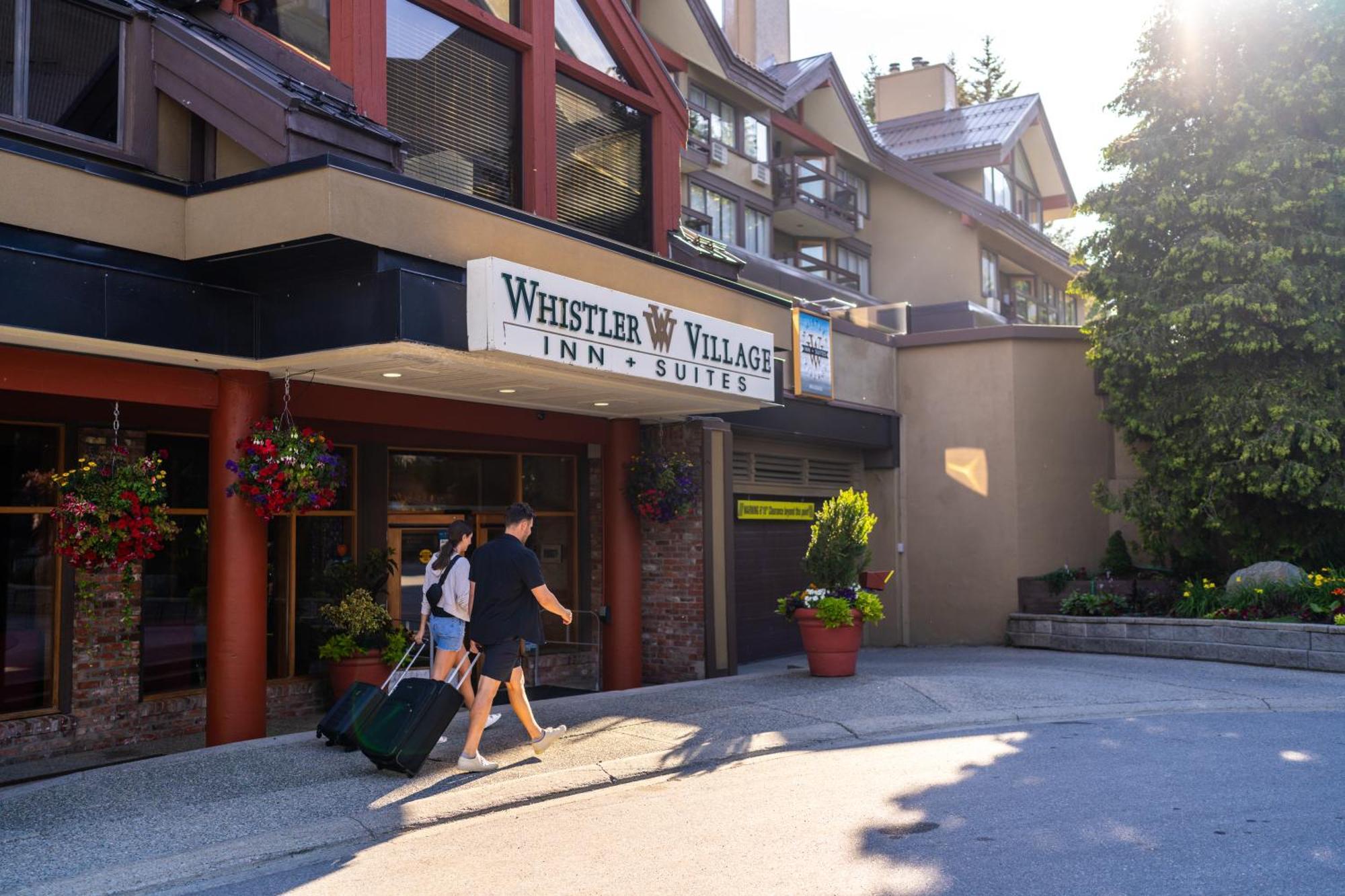 Whistler Village Inn & Suites Eksteriør bilde